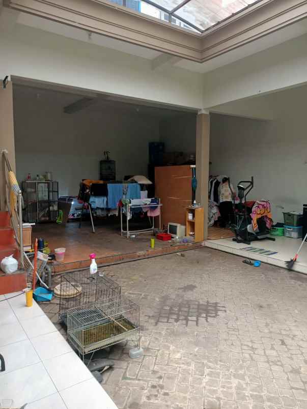 dijual rumah lokasi raya candi dinoyo kota malang