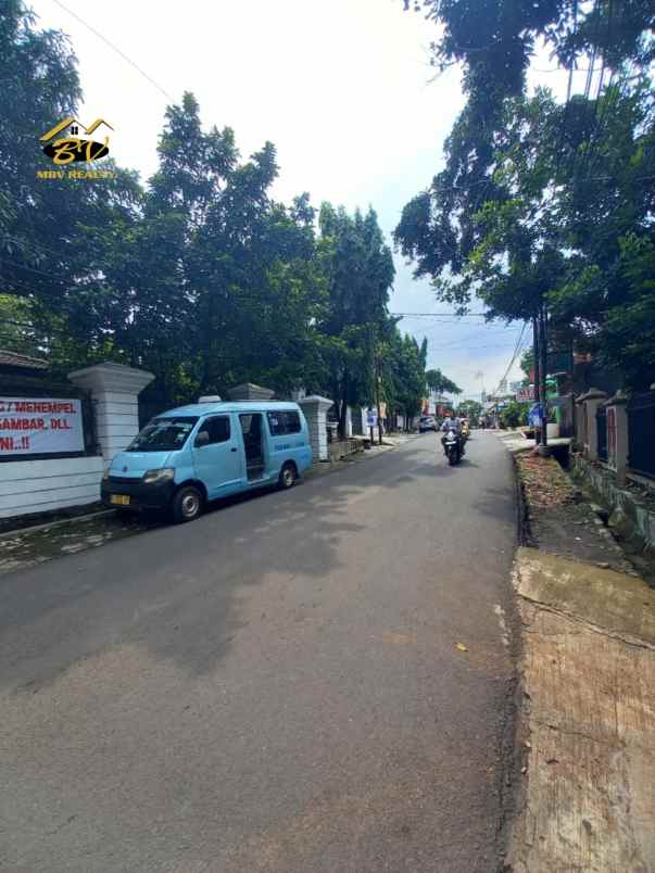 dijual rumah lokasi strategis akses