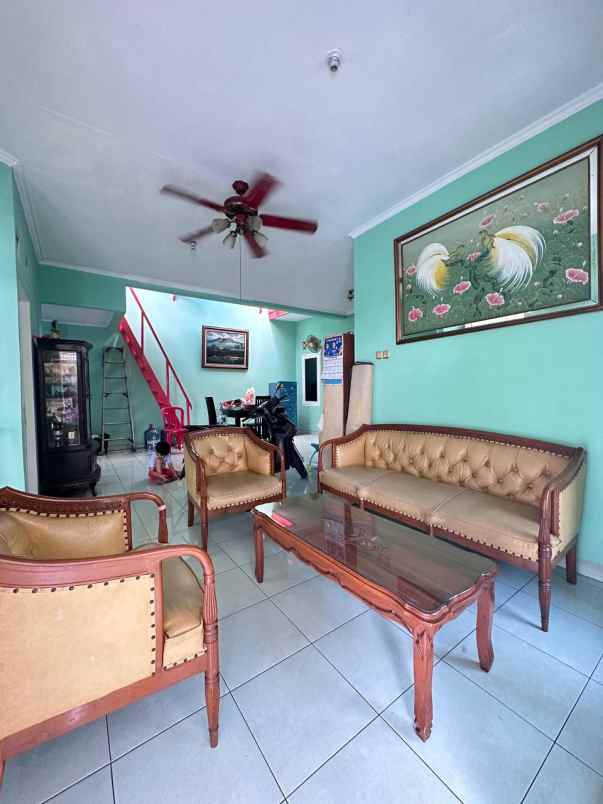 dijual rumah lubang buaya