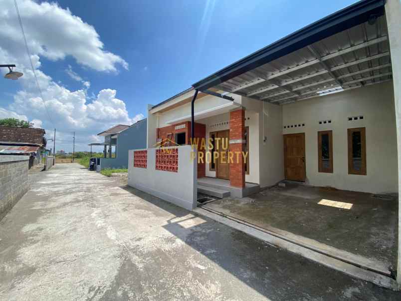 dijual rumah madurejo prambanan sleman