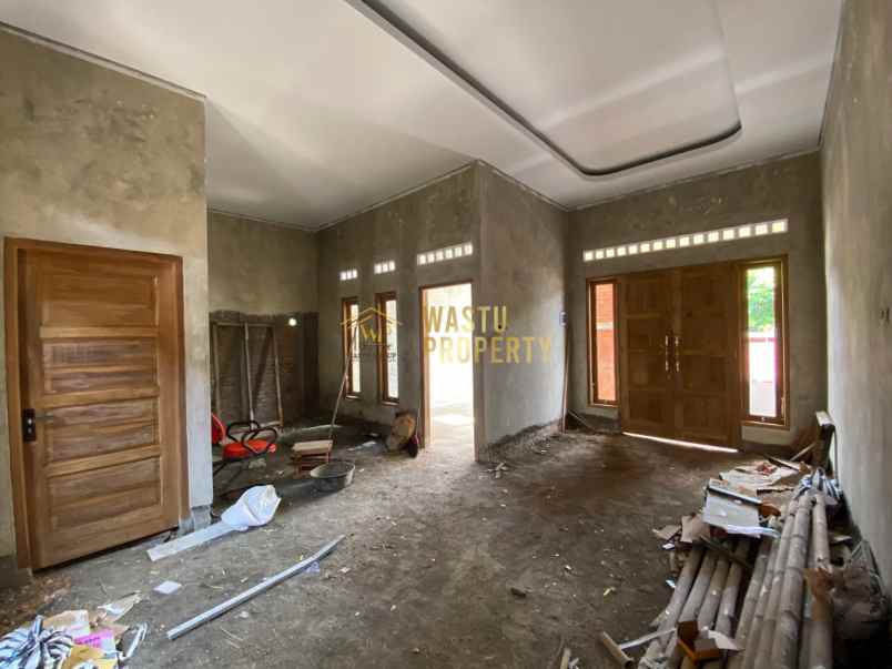 dijual rumah madurejo prambanan sleman