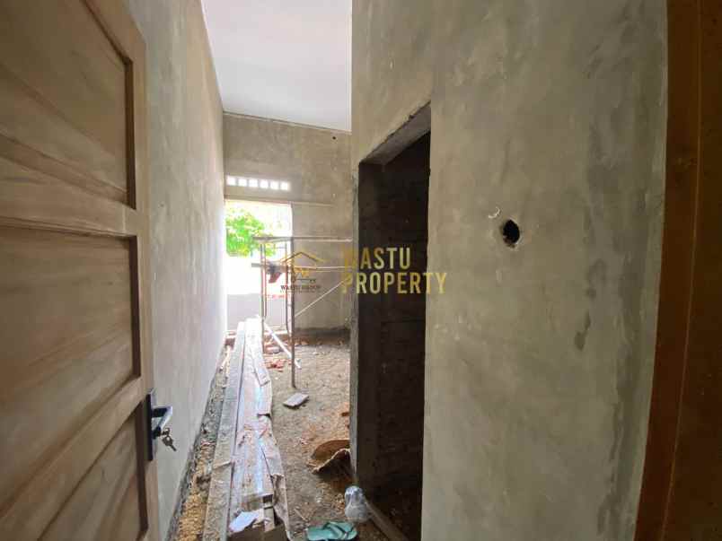 dijual rumah madurejo prambanan sleman