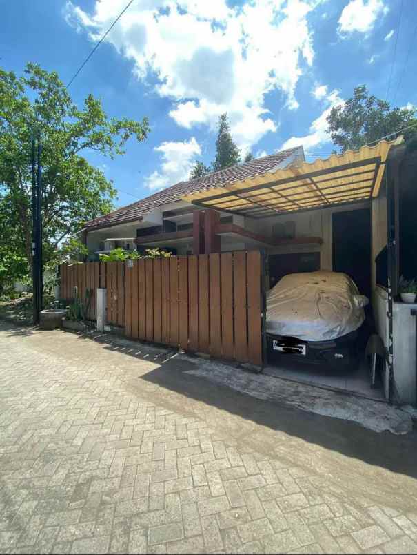 dijual rumah maguwoharjo