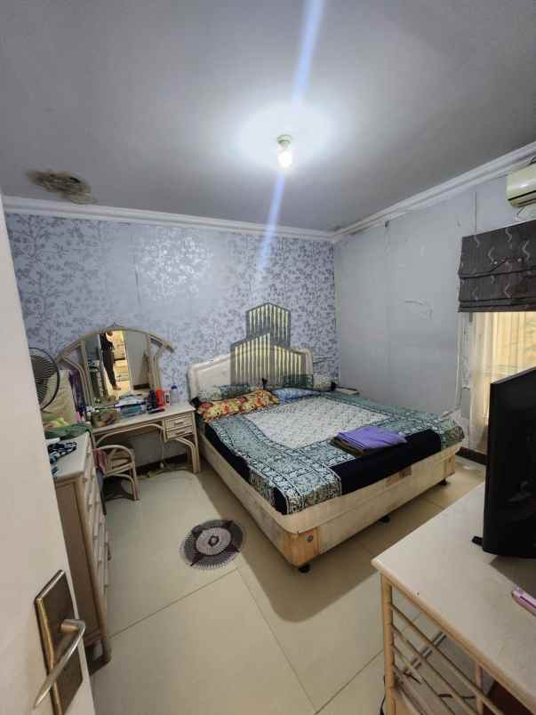 dijual rumah manyaran