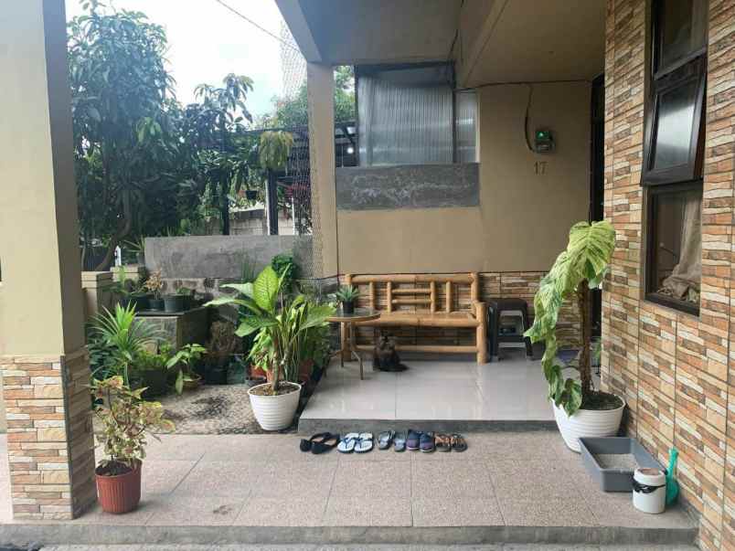 dijual rumah margacinta