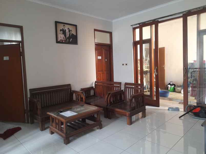 dijual rumah margahayu raya