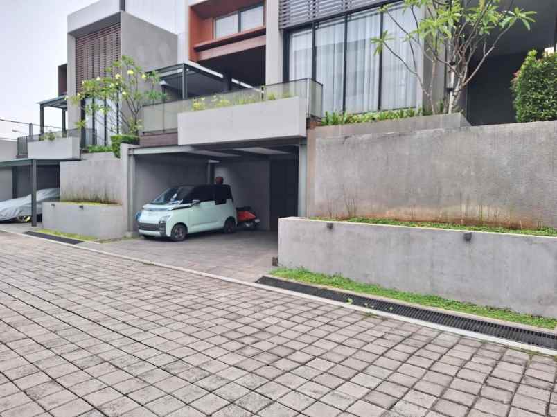 dijual rumah mayang residence