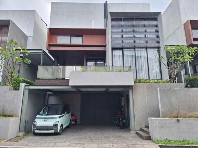 dijual rumah mayang residence