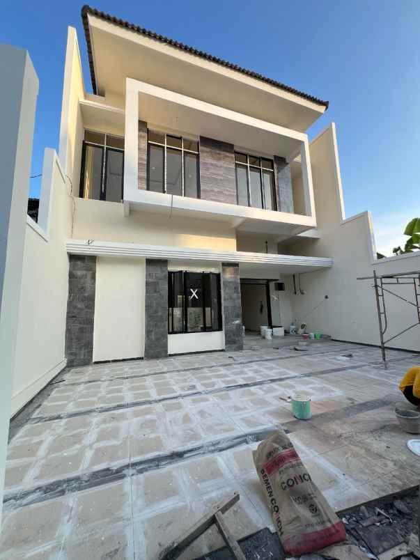 dijual rumah medayu utara