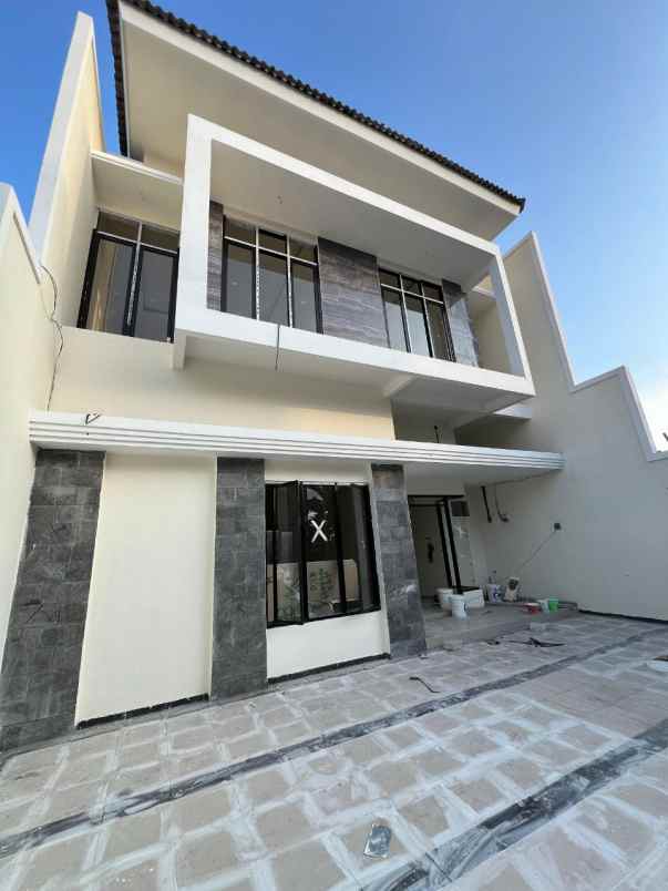 dijual rumah medayu utara