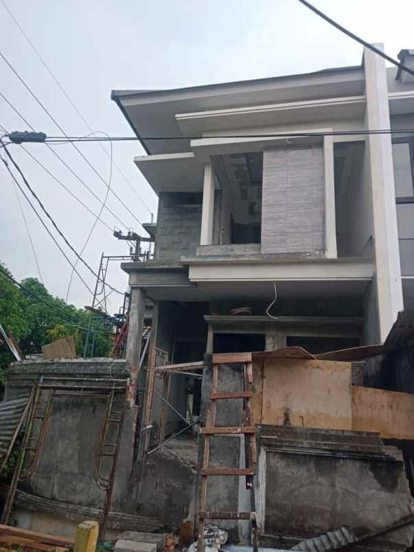 dijual rumah medokan asri utraa