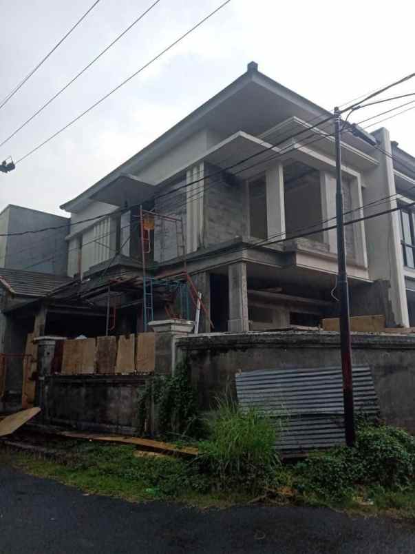 dijual rumah medokan asri utraa