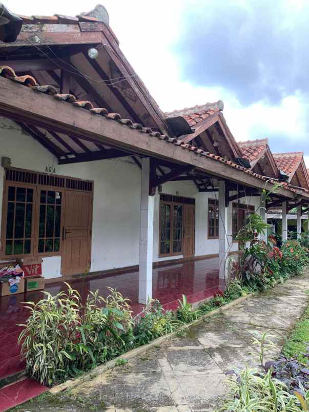 dijual rumah megamendung