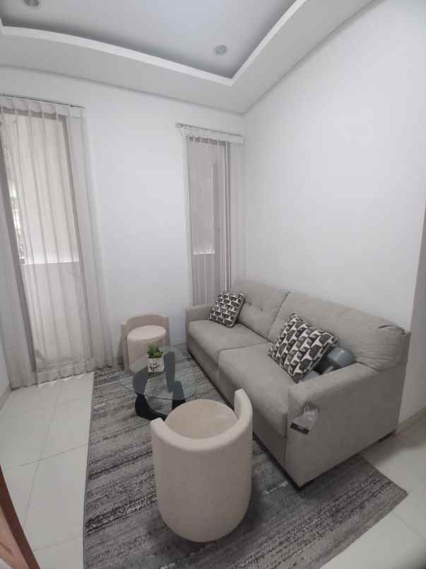 dijual rumah mewah permata jingga suhat kota malang