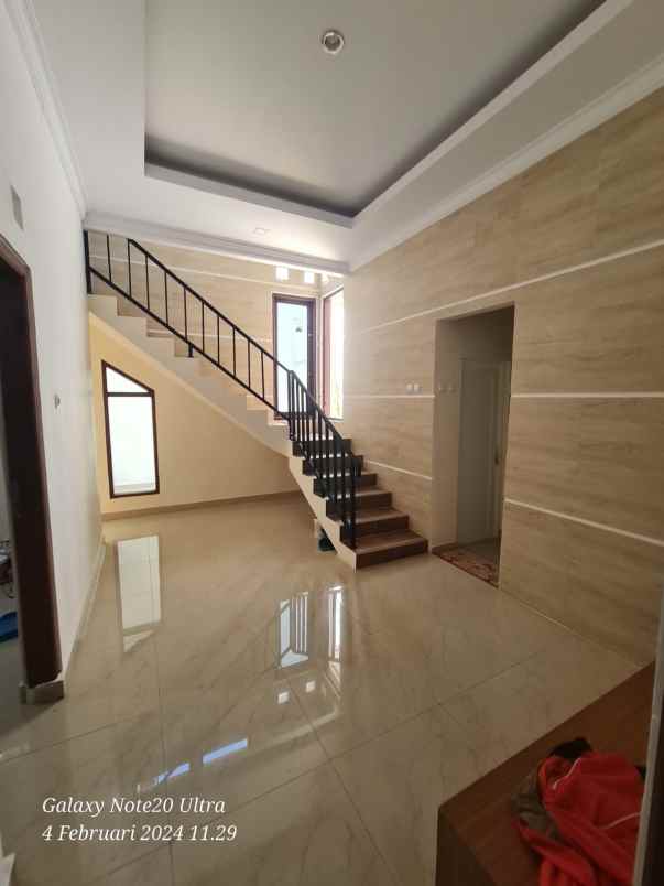 dijual rumah nogotirto