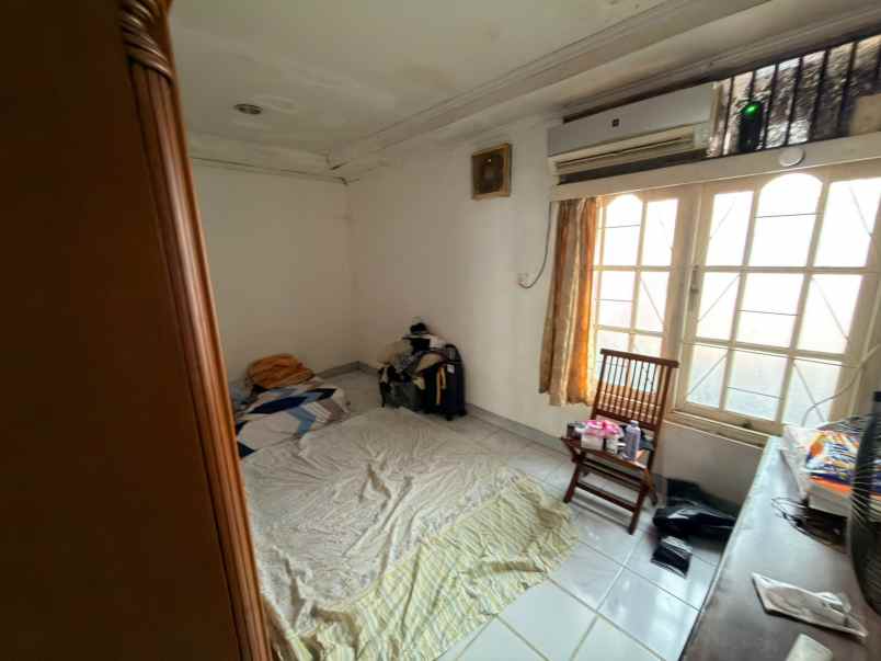 dijual rumah palmeriam
