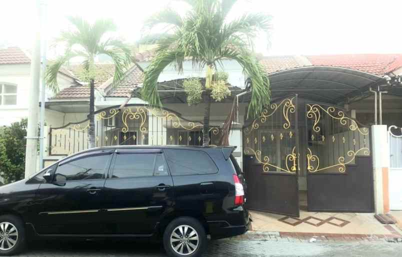 dijual rumah pantai mentari