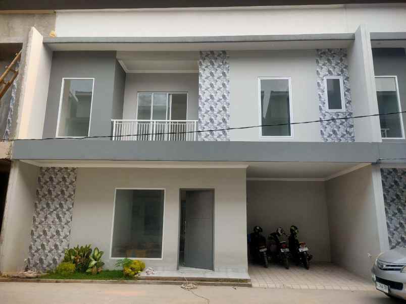 dijual rumah parigi