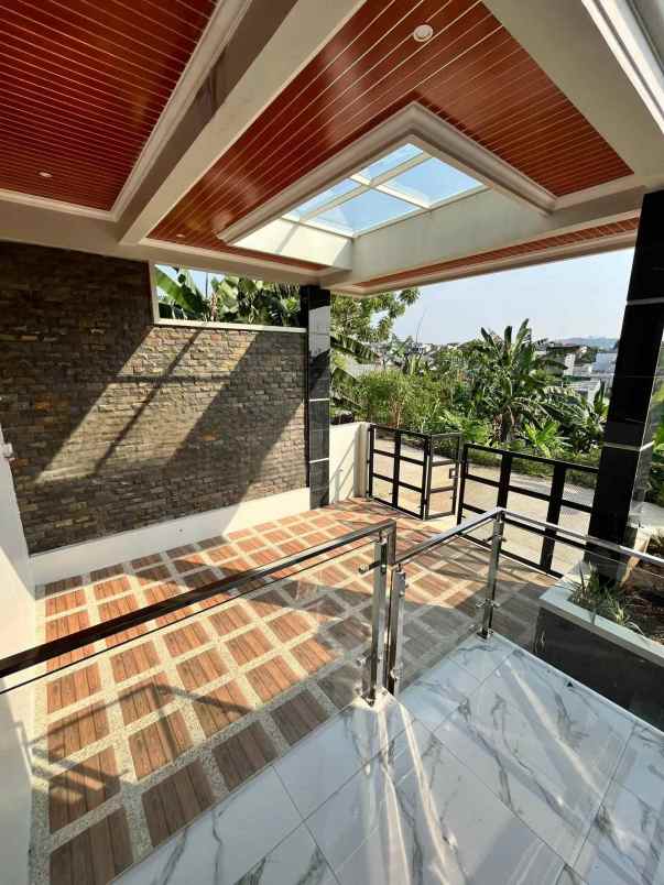 dijual rumah pasadena