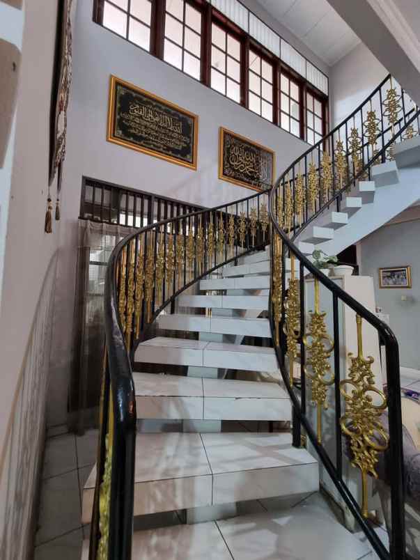 dijual rumah pejaten barat