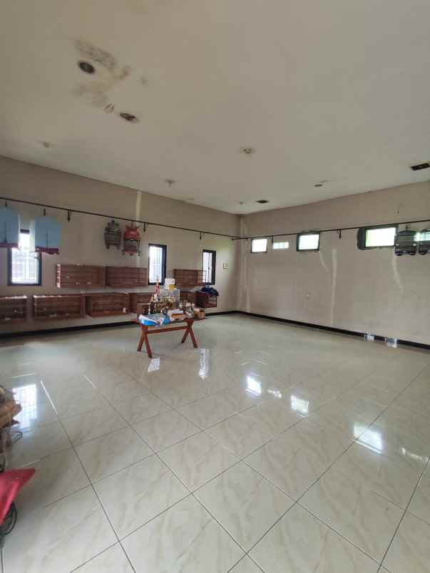 dijual rumah penggilingan