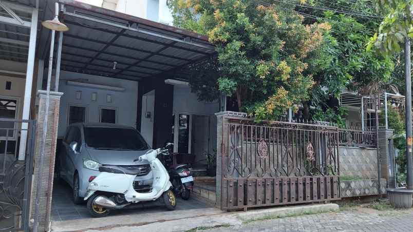 dijual rumah permata tembalang