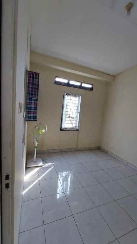 dijual rumah permata tembalang