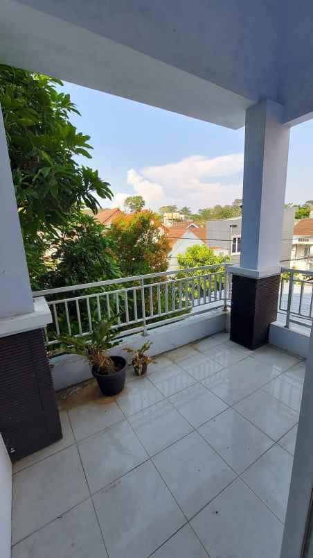 dijual rumah permata tembalang