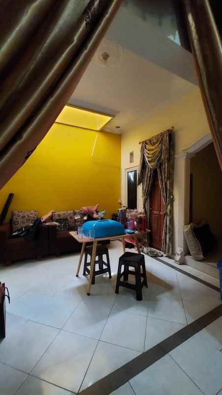 dijual rumah permata tembalang