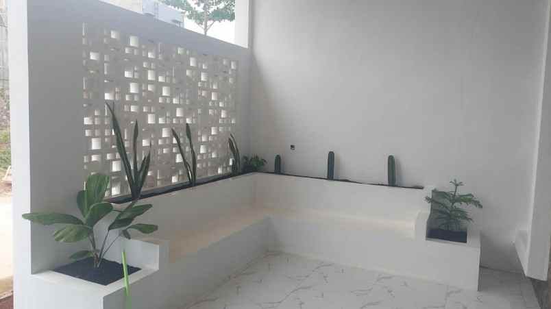 dijual rumah perum benteng mutiara mas