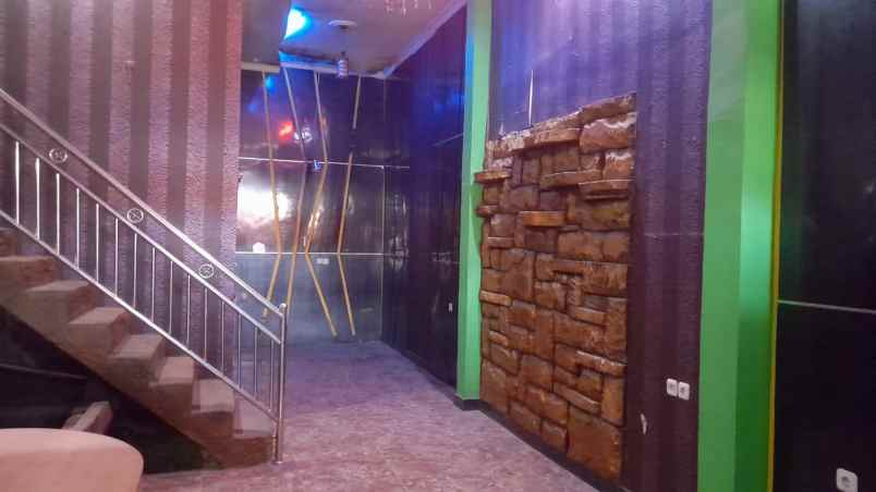 dijual rumah perum bumi indah persada