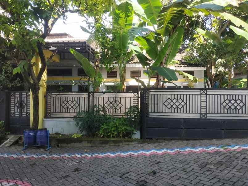 dijual rumah perum randu agung kebomas gresik