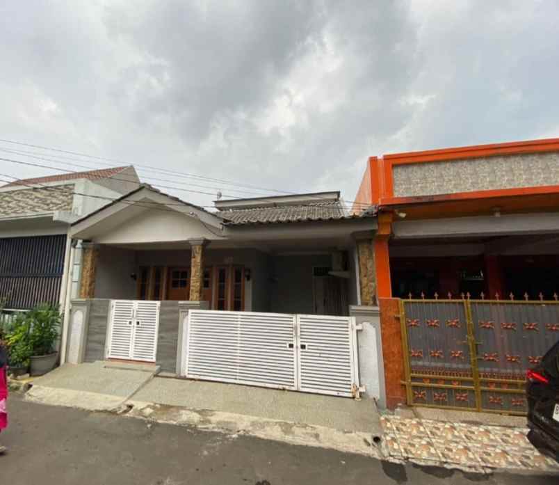 dijual rumah perumahan bumi karawaci