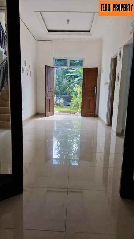dijual rumah perumahan citra gran cibubur