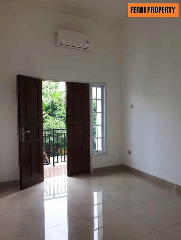 dijual rumah perumahan citra gran cibubur