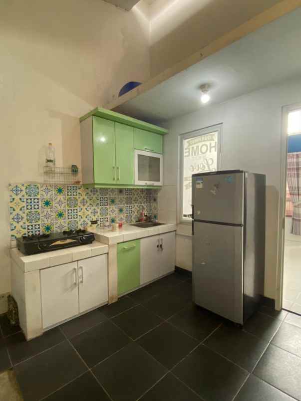 dijual rumah perumahan griya serpong