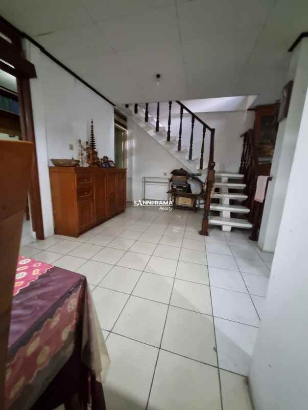 dijual rumah perumnas beji