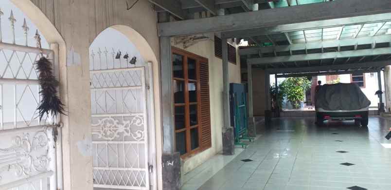 dijual rumah petukangan