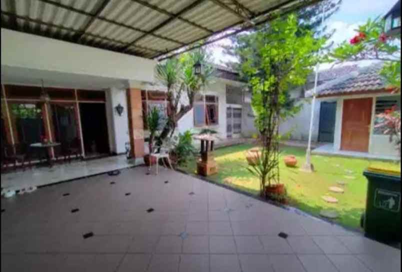 dijual rumah pisangan kec ciputat timur