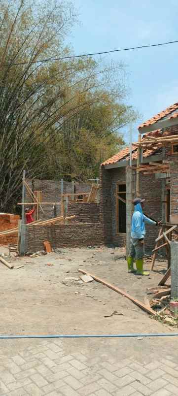 dijual rumah plempungan bolon colomadu