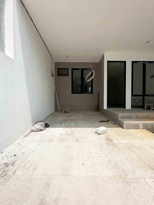 dijual rumah pondok bambu