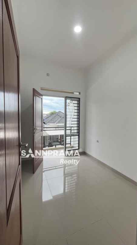 dijual rumah pondok benda