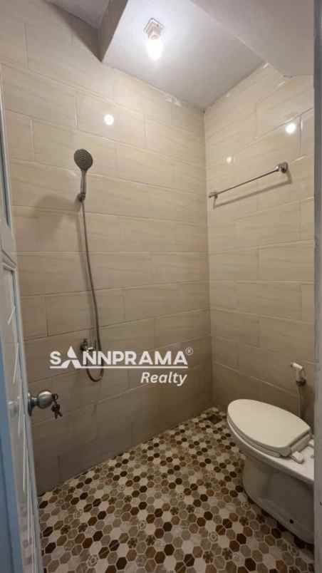 dijual rumah pondok benda