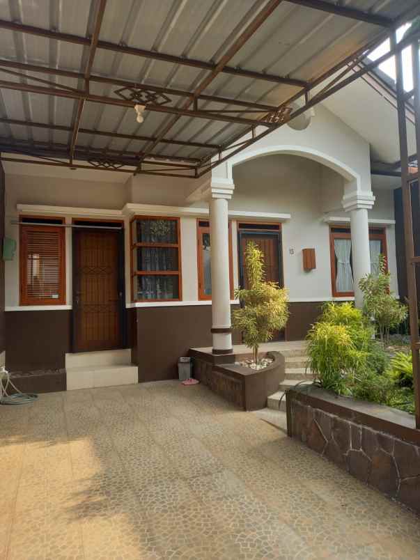 dijual rumah pondok hijau