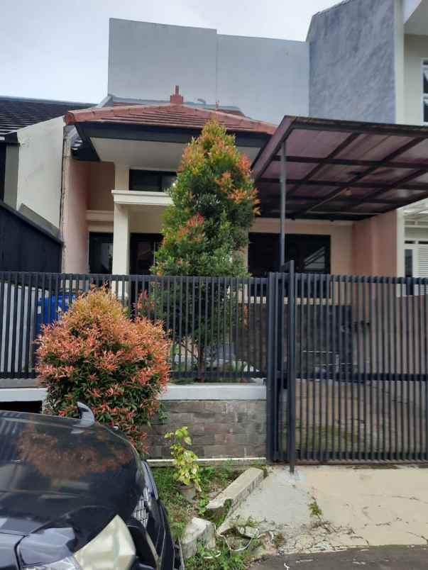 dijual rumah pondok hijau setiabudi