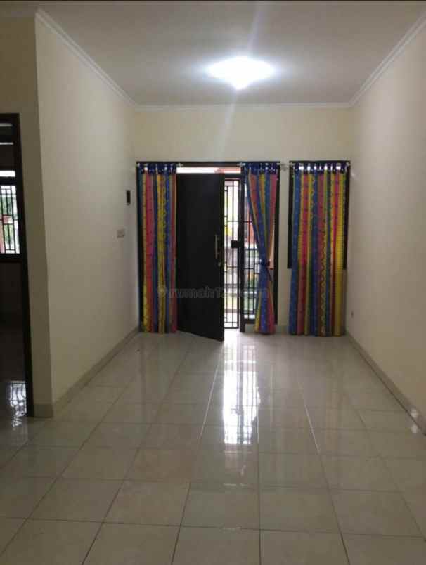 dijual rumah pondok hijau setiabudi