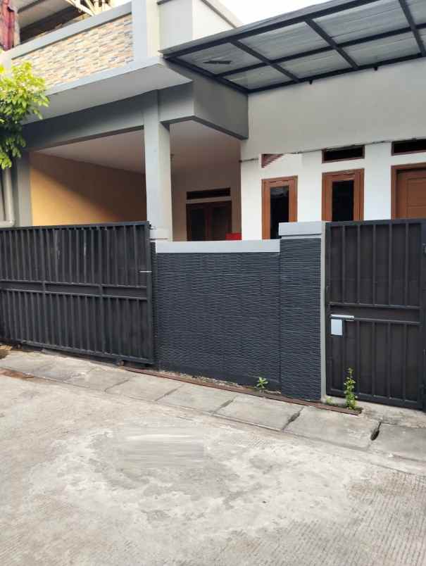 dijual rumah pondok ungu permai