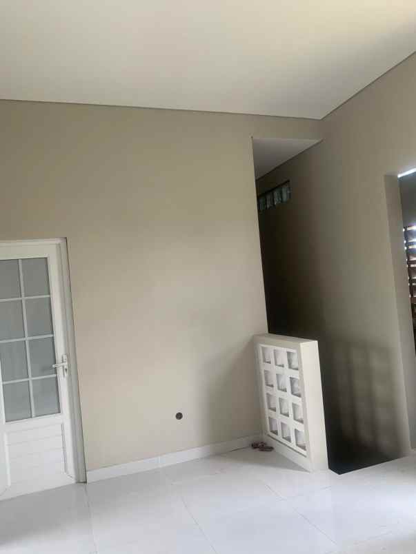 dijual rumah pugeran