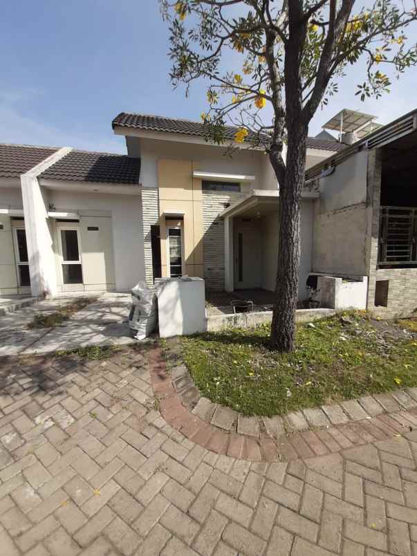 dijual rumah puri surya jaya cluster