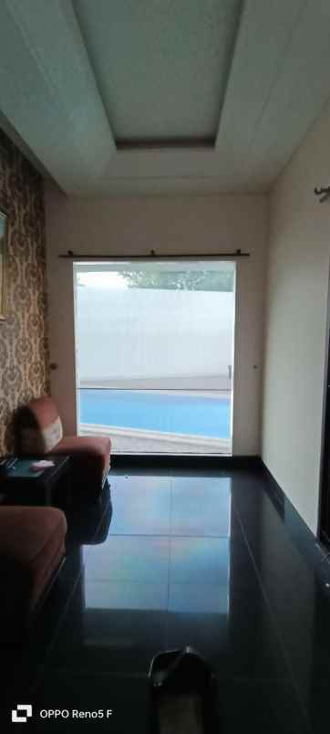 dijual rumah raffles hills cibubur